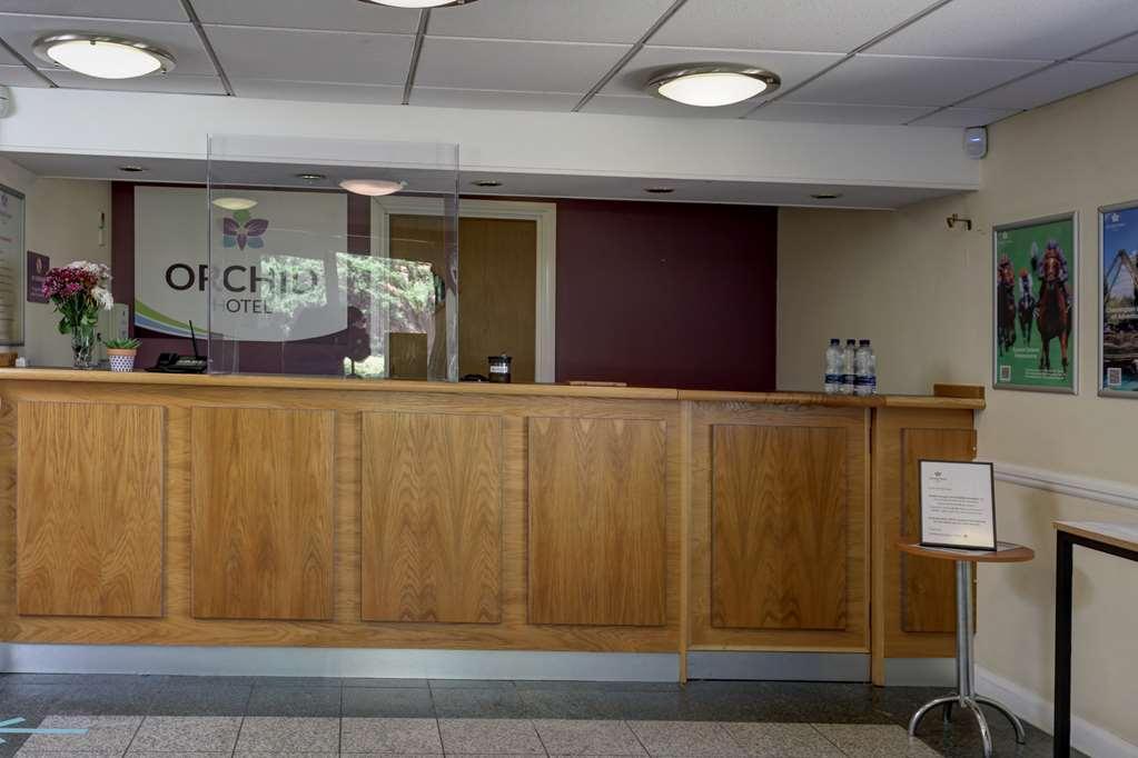 Orchid Epsom; Sure Hotel Collection By Best Western Екстериор снимка